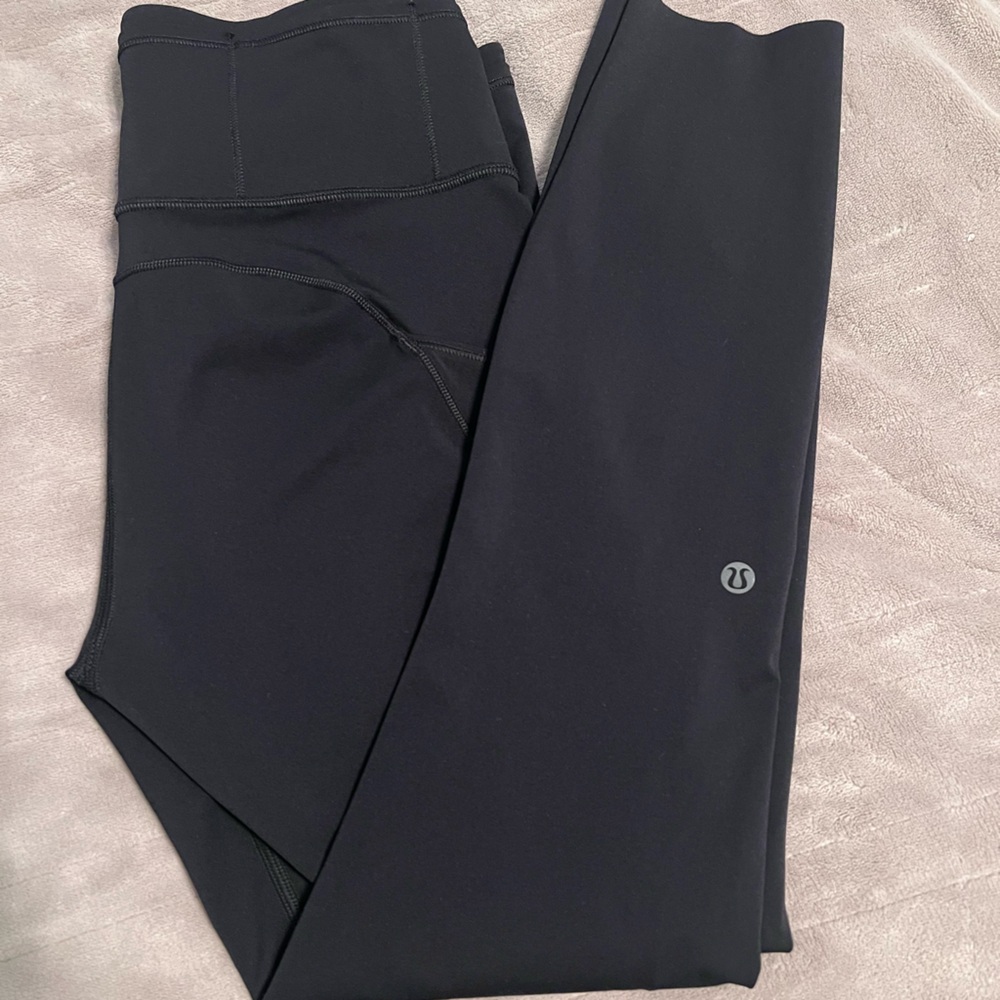 Lululemon Base Pace Black leggings with pockets, size 8, 25 inch